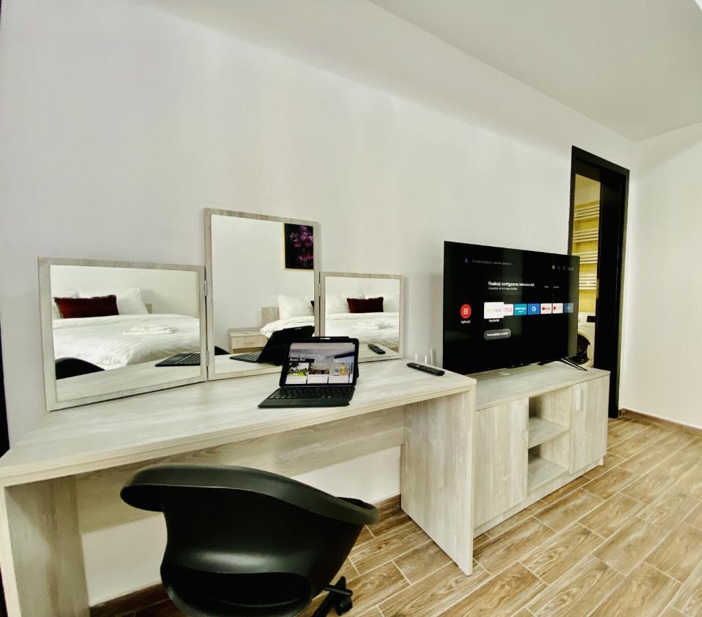 New City Studios With Balcony Бухарест Екстер'єр фото